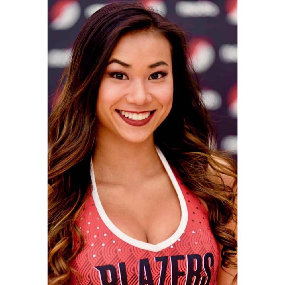 Meet your Posher, Alissa